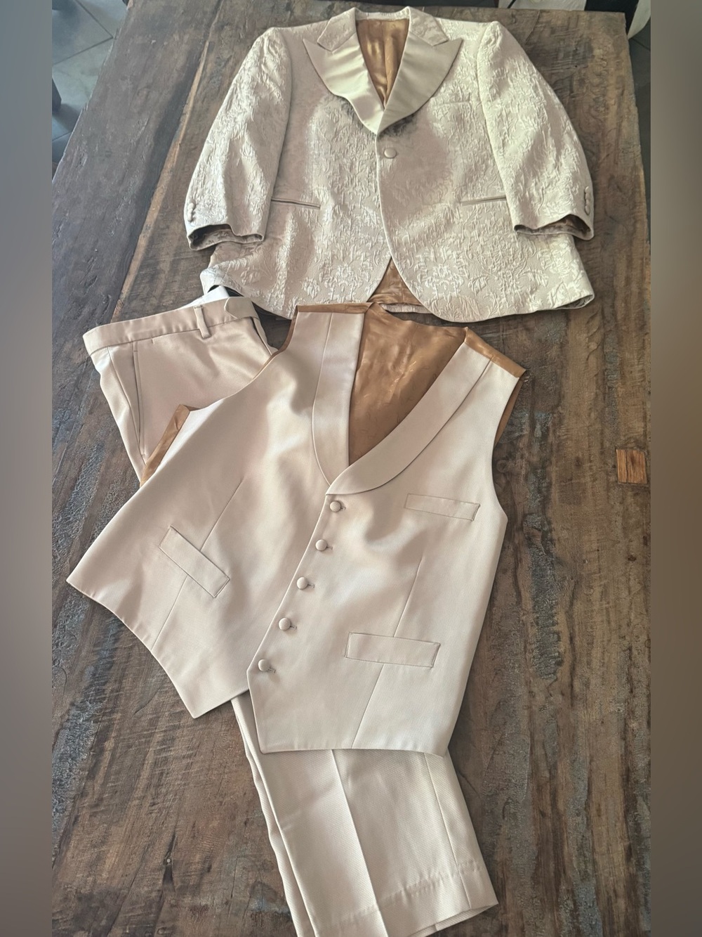 Sebastian Cruz 3-Piece Suit